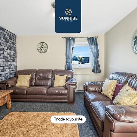 The Law, Has 4 Rooms With Tvs, 2 Bathrooms, Central, Free Parking, Fully Equipped, Contractor And Trades Favourite, 5 Mins To Centre - Long Stays, Invoice And Reduced Price Are Only Via Sunrise Short Lets Dundee Exteriér fotografie